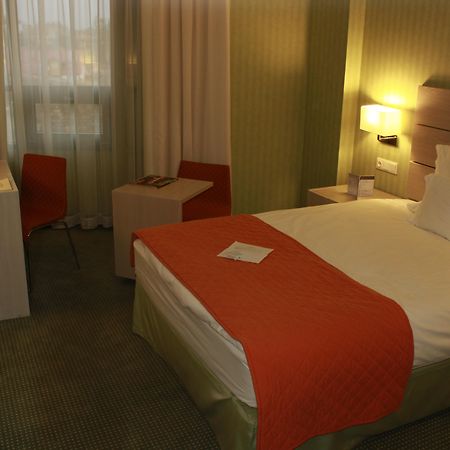 Hotel Golden Tulip Ana Tower Sibiu Eksteriør billede