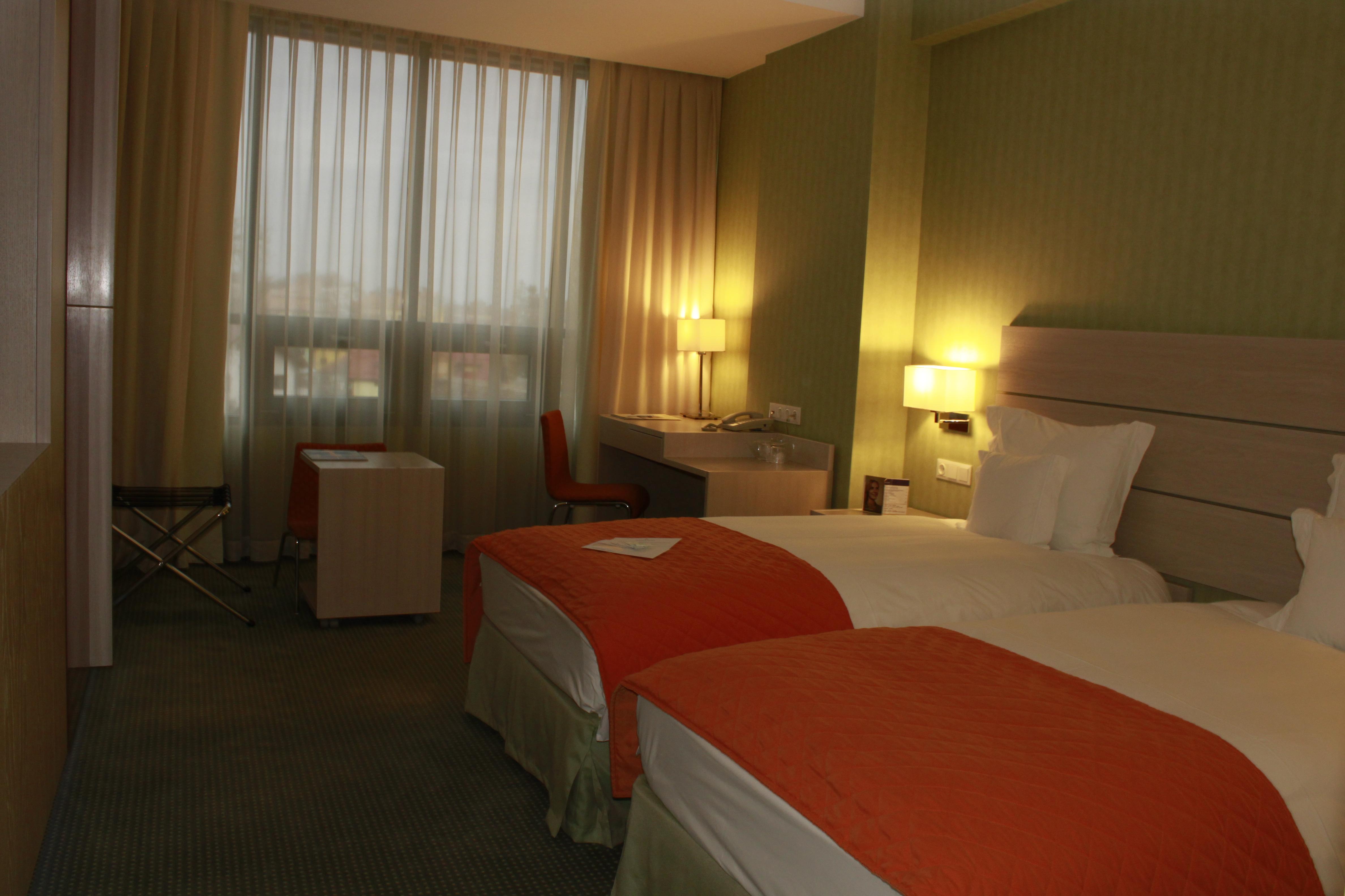 Hotel Golden Tulip Ana Tower Sibiu Eksteriør billede