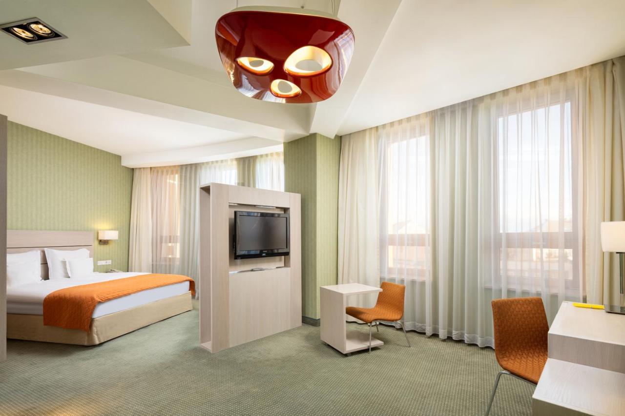 Hotel Golden Tulip Ana Tower Sibiu Eksteriør billede