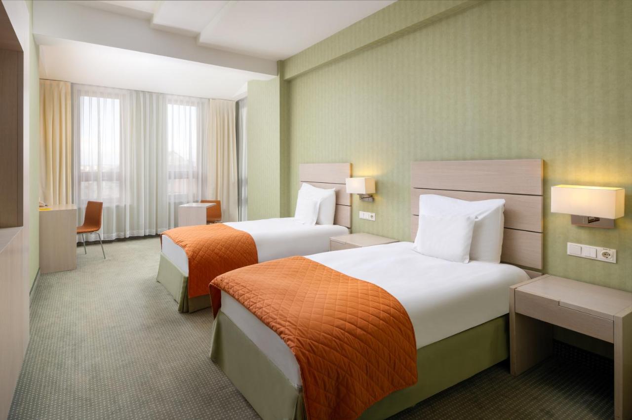 Hotel Golden Tulip Ana Tower Sibiu Eksteriør billede