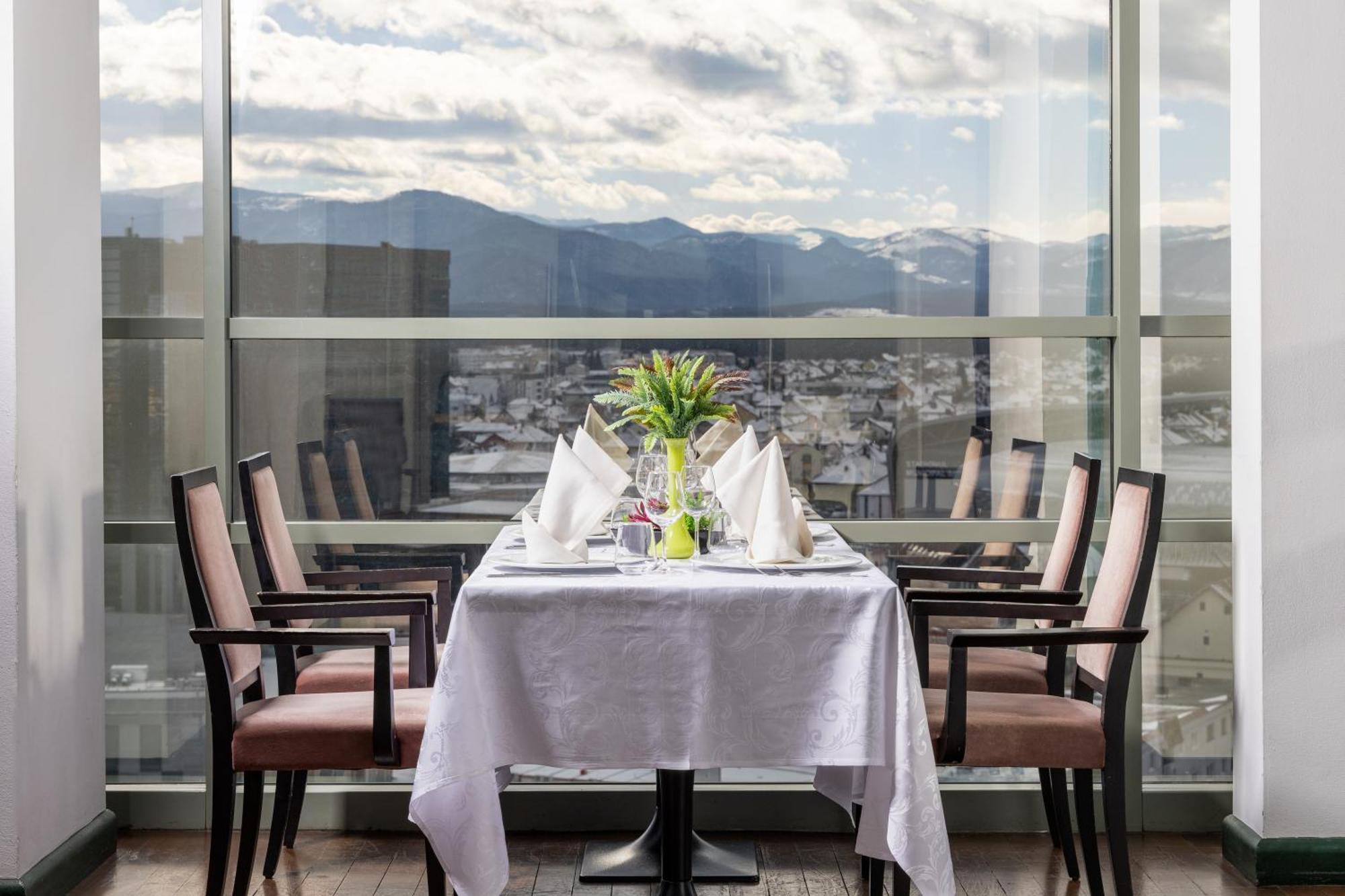 Hotel Golden Tulip Ana Tower Sibiu Eksteriør billede