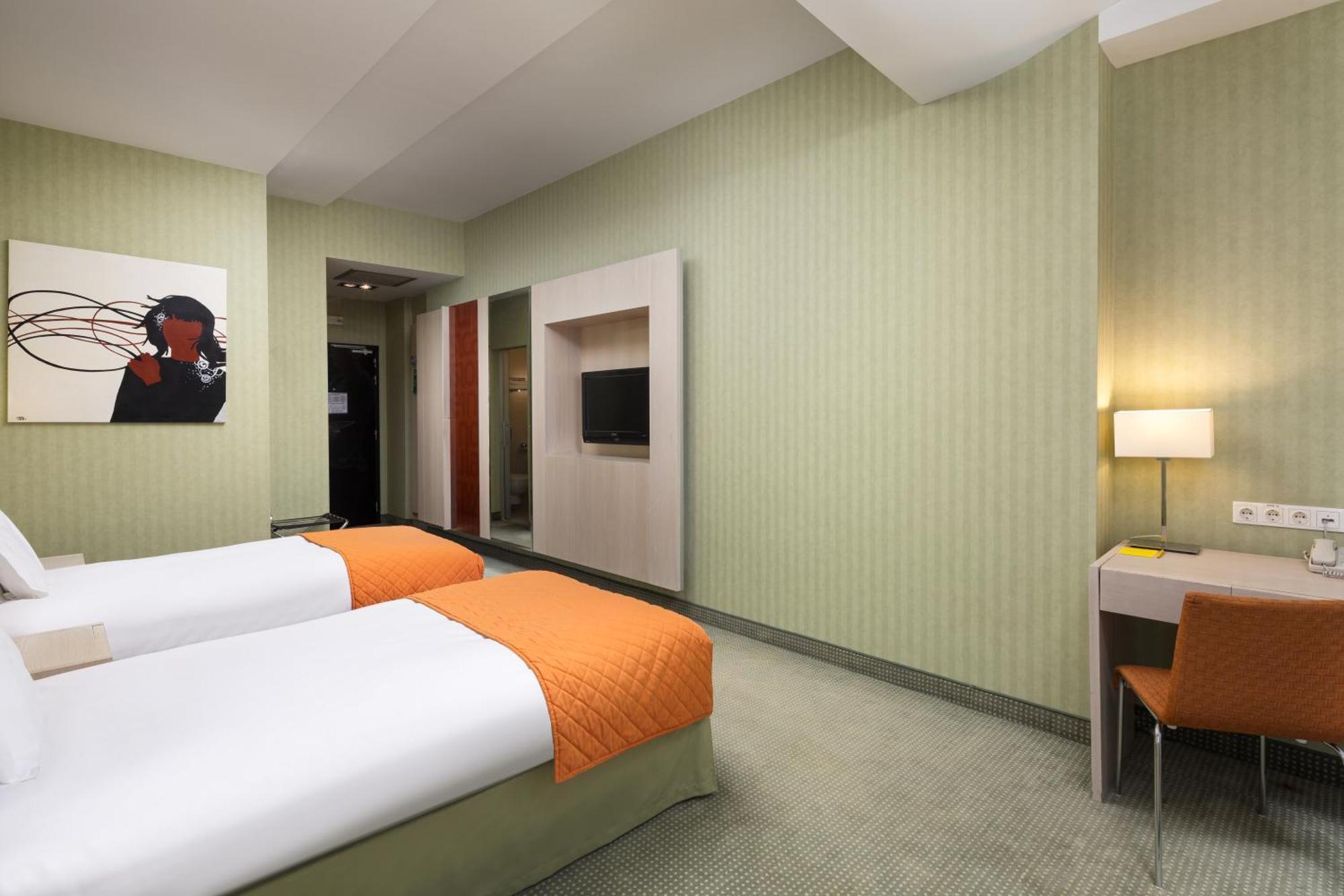 Hotel Golden Tulip Ana Tower Sibiu Eksteriør billede