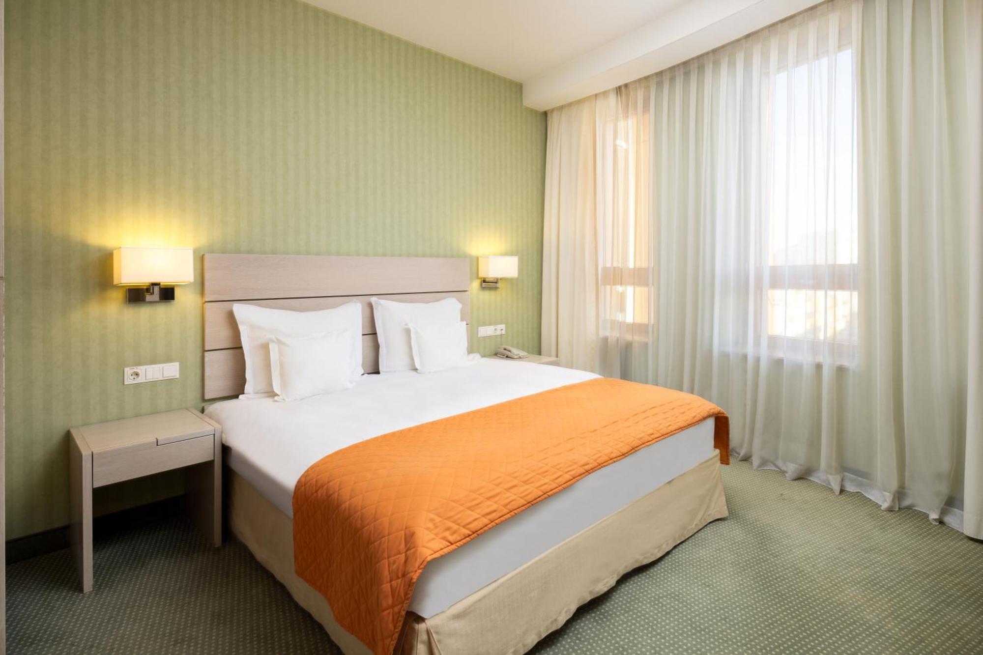 Hotel Golden Tulip Ana Tower Sibiu Eksteriør billede