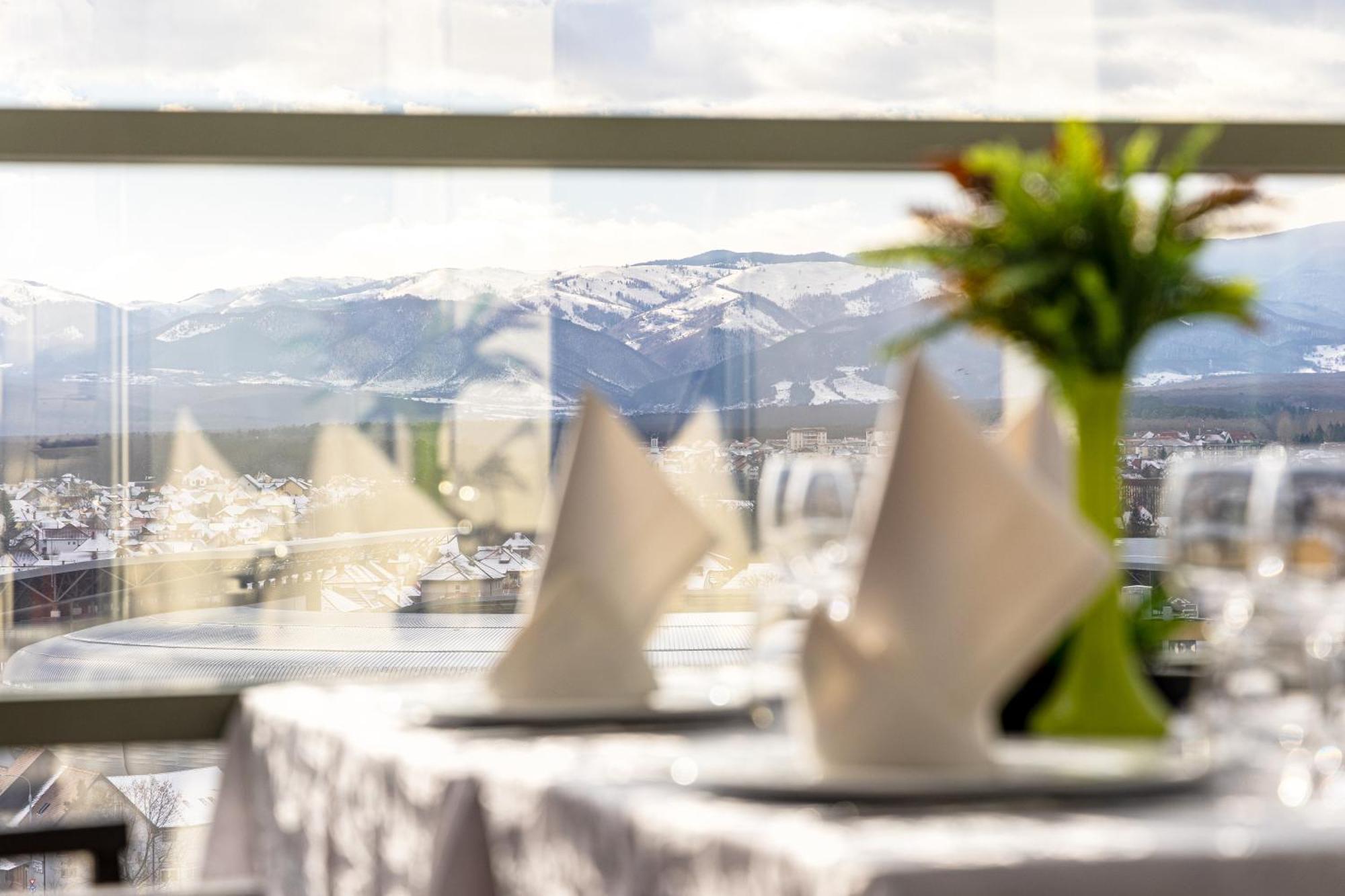 Hotel Golden Tulip Ana Tower Sibiu Eksteriør billede